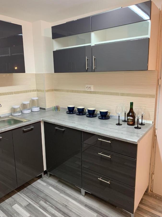 Airport16 Bed And Breakfast Вечеш Екстериор снимка